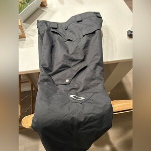 Oakley ski/snowboard pants